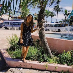 Meet your Posher, Joelle